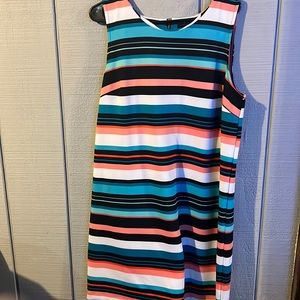 Xl Worthington summer dress cute sits right below knees. I’m 5”3